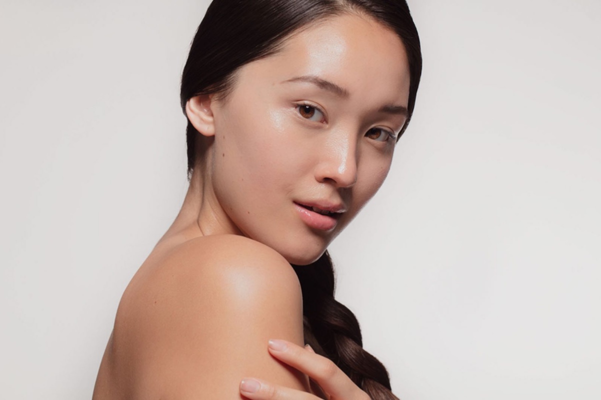 Fighting Acne Scars? Here’s the Korean Serum Everyone’s Talking About hero image